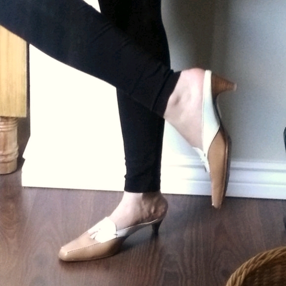 Tod's Backless kitten heel mules / leather slides NO DUSTBAG - Picture 2 of 8